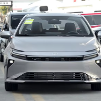 Édition 2023, essence automatique, 5 places, conduite à gauche, pneus R15, sièges en tissu pour Corolla berline, voiture d'occasion, 1.8L E-CVT, édition haut de gamme