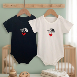 Vêtements pour enfants tricotés à encolure ras du cou et boutons couverts en coton 100% de bonne qualité Fabrication OEM Barboteuse pour bébé Vêtements du Vietnam n ° 02 - Product Image 2