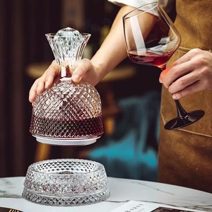 Decanter per <span class=keywords><strong>vino</strong></span> rosso di lusso in cristallo di lusso di fascia alta per uso domestico rotante per Decanter da <span class=keywords><strong>vino</strong></span> Set di bicchieri da <span class=keywords><strong>vino</strong></span> - Product Image 3