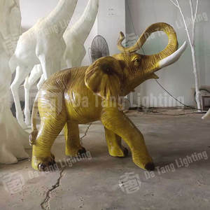 Estatua de Elefante Realista de Resina con Luces LED para Jardín, Patio y Parque, Decoración de Paisaje Exterior Impermeable - Product Image 3