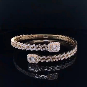 Elegant 925 Sterling Silver Cuban Link Bracelet Featuring Brilliant Round Cut Moissanite for <b>Men</b> Women and Gift Collection - Product Image 3