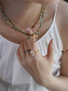 สร้อยข้อมือดีไซน์เนอร์ <span class=keywords><strong>JoJo</strong></span> Simang Star ประดับลูกปัดเล็กสไตล์โบฮีเมียนสีเทอร์ควอยซ์ ลูกปัดข้าวธรรมชาติ ประดับแบบเบเซล สร้อยข้อมือแบบพุทธศาสนา สำหรับวันครบรอบ ใช้ได้ทั้งชายและหญิง - Product Image 3