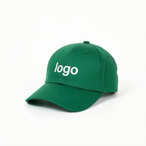 Set de Regalo Corporativo Ecológico con Logotipo Personalizado - Camiseta Polo Verde, Gorra y Bolsa de Mano para Ferias Comerciales y Premios para Empleados - Product Image 3