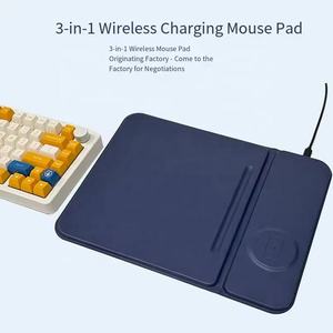 Tappetino Mouse in Pelle Multifunzionale 3-in-1 con Ricarica Wireless, Compatibile con Custodia Protettiva per Laptop da Viaggio - Product Image 5