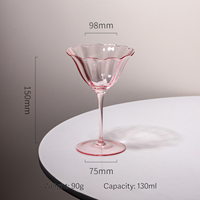 Flûtes à cocktail et coupes à champagne en verre transparent rose à motif floral vintage pour servir le vin à la maison