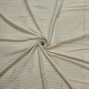 Tela de algodón 100% a medida, diseño floral estampado a mano para confección de edredones y máscaras - Product Image 1