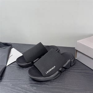 Sandalias de Diseñador de Lujo para Hombre y Mujer, Color Sólido, Alta Calidad, Transpirables, con Suela de EVA, Estilo Moderno y Grueso - Product Image 2