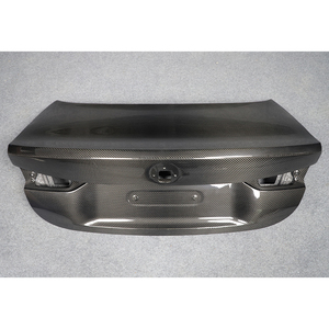 Kit de protection de pare-chocs et de hayon en fibre de carbone G22/G82 2022-2024 pour la modification et l'amélioration de la voiture M4 - Product Image 1