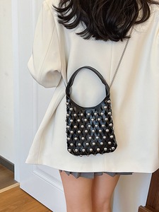 Bolsa de Ombro Feminina de Verão com Corrente, Estilo Punk com Rebites Redondos e Design Vazado, para Atacado - Product Image 2