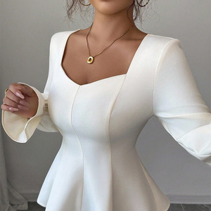 Elegante Camicetta Bianca con Collo Quadrato, Maniche Lunghe e Peplum per Abbigliamento Formale e Casual da Donna - Product Image 2