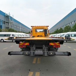 Dongfeng 4x2 Diesel Wrecker Towing <b>Truck</b> Manual Transmission Euro 2 Emission Standard <b>Flatbed</b> Road Rescue <b>Truck</b> - Product Image 6