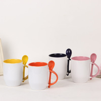 Céramique colorée de haute qualité de 11oz pour tasses avec cuillère Logo personnalisable pour retour à l'école tasses à café Sublimation vierge