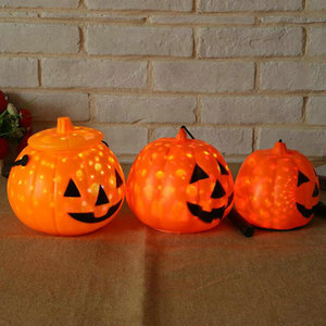 อุปกรณ์ตกแต่งฮาโลวีน โคมไฟฟักทองพกพาเรืองแสงเจ็ดสี ประดับดาวเต็มท้องฟ้า - Product Image 2