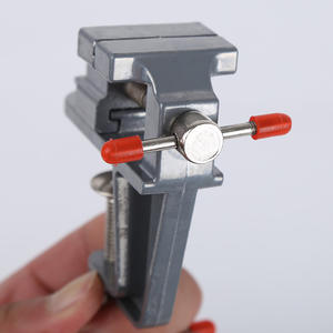 Mini étau de banc en alliage d'aluminium de 35 mm, outils de quincaillerie industrielle pour le travail du bois, petit étau de banc plat, personnalisable OEM - Product Image 6