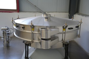 מכונת סינון רטט מסוג טאמבלר עגול, נירוסטה בדרגת מזון, 1000-2600 מ\"מ, להפרדת אבקות - Product Image 3