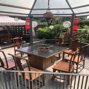 Table à manger de certification CE de <span class=keywords><strong>prix</strong></span> usine chinoise avec la marmite chaude sans fumée intelligente pour Xichuanbuluo - Product Image 4