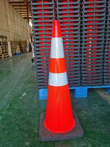 Toptan 12 ''18'' 28 ''36'' trafik konisi PVC/PE yansıtıcı elastik yol güvenliği koni çarpışma özelleştirilmiş trafik konisi - Product Image 4