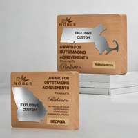 Trophée en bois personnalisé Noble Manufacturer avec carte métallique gravée au laser, récompense régionale pour cadeaux d'affaires et d'entreprise