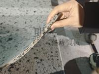 Ligne de production de feutre en mousse à mailles aérées pour panneaux d'isolation acoustique automobile