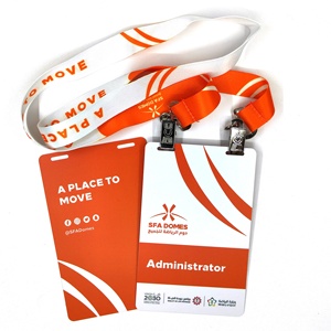 Personalizado <span class=keywords><strong>de</strong></span> plástico duro <span class=keywords><strong>de</strong></span> <span class=keywords><strong>PVC</strong></span> <span class=keywords><strong>de</strong></span> gran tamaño <span class=keywords><strong>de</strong></span> doble ranura evento credencial pase Vip nombre etiqueta Conferencia insignia - Product Image 2