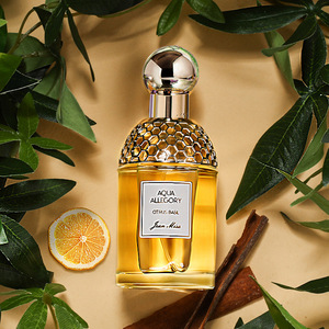 Perfume en Spray de Rosas Ecológico y Duradero para Mujeres de Oriente Medio, Tamaño Regular, Fragancia Ligera, Accesorios para Estudiantes - Product Image 1
