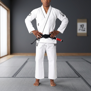 ชุดยิวยิตสูบราซิล BJJ คิโมโน ผ้าฝ้าย 100% 480 กรัม ระบายอากาศได้ดี พร้อมโลโก้ด้านหน้า สำหรับผู้ชาย รับผลิตตามแบบ OEM - Product Image 3