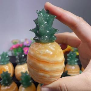 Vente en gros : Modèle de fruit sculpté en pierres précieuses naturelles (Calcite <span class=keywords><strong>Jaune</strong></span> + <span class=keywords><strong>Aventurine</strong></span> Verte) en forme d'ananas pour décoration et cadeau - Product Image 4