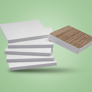 Panneau en mousse PVC blanc haute densité, imperméable et ignifuge, pour la fabrication d'armoires de cuisine et de meubles en usine - Product Image 1