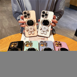 Ốp Điện Thoại Có Chân Đứng Hoạt Hình Phi Hành Gia Gấp Gọn Cho <span class=keywords><strong>iPhone</strong></span> 11 12 13 14 Pro Mini XR XS Max Ốp Khung Mạ Mềm Trên SE2 6 7 8 Plus - Product Image 6