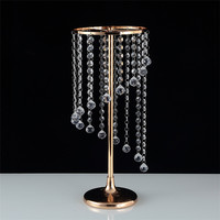Support de fleurs haut en cristal et fer forgé, de luxe moderne et élégant, de haute qualité dorée, grand centre de table pour mariage et fête d'anniversaire