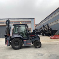 Rétrocaveuse 3CX 4x4, engin de terrassement haute performance avec pelle avant et pelle arrière