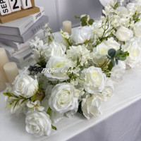 Nouveau Style personnalisé 1m artificielle fleur blanche rangée luxe haute qualité soie artificielle Rose à la main en vrac fleur artificielle coureur