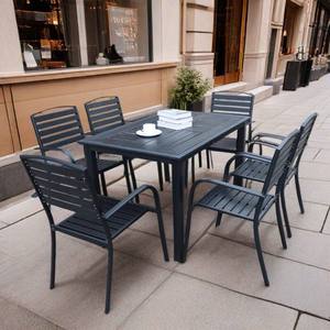 Set Tavolo e Sedie da Esterno Moderno in Acciaio Impilabile e Resistente alle Intemperie, 6 Posti, per Patio, Giardini, Balconi, Caffè - Product Image 1