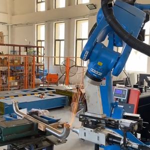 Robot pemotong Laser serat 1000W 2000W 1500W untuk lokakarya kecil hemat biaya fabrikasi logam 3D AI LAS BMP bertekstur - Product Image 2