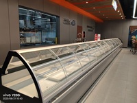 Réfrigérateur / Vitrine / Refroidisseur à Viande en Verre à Refroidissement par Air Commercial de 2 Mètres Carrier, Équipement de Boucherie, Sous-Comptoir, Numérique