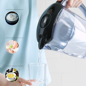 Carafe filtrante manuelle 2,4 L avec filtre à charbon actif 4 étapes pour eau alcaline minérale, idéale pour la maison, la cuisine, l'extérieur et la voiture - Product Image 4