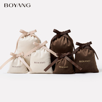 Pochette cadeau de luxe personnalisée avec logo Boyang, sac d'emballage en velours pour bijoux avec cordon de serrage