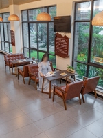 Nouveau design en bois de haute qualité Pu Seat Coffee Shop Restaurant Hotel Dinning Fauteuil