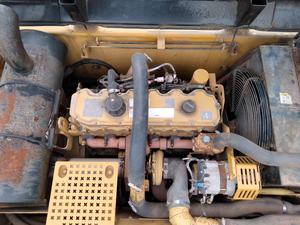 Excavatrices sur chenilles Caterpillar 330CL d'occasion en bon état à prix réduit à vendre - Product Image 6