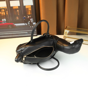 Exquisite Luxury <strong>Fun</strong> Duck Shaped <strong>Bag</strong> Creative Niche Design Women Trendy Casual Crossbody - Product Image 3