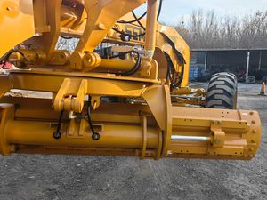 Niveleuse à moteur SEM922 220HP d'occasion, niveleuse de chantier durable d'occasion pour la construction routière et le nivellement des terres - Product Image 3