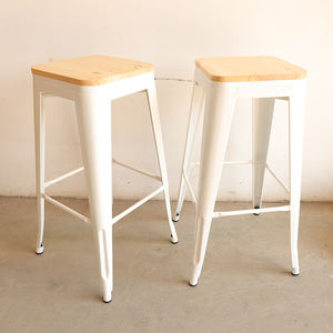 Antiek Metaal <span class=keywords><strong>Tolix</strong></span> Eetkrukken Hoge Kwaliteit Duurzame Café Barkruk Houten Top Moderne Gym Vintage Restaurant Bistro Silla 'S - Product Image 1