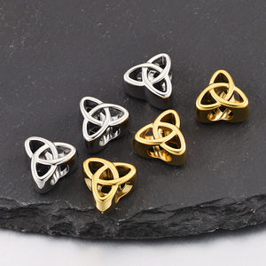 Breloque en acier inoxydable plaqué or 18 carats personnalisée, nœud celtique creux, design entrelacé, sans ternissement, pour la fabrication de bijoux - Product Image 3