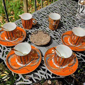 Ensemble de 2 tasses à thé en céramique de luxe gravées, avec soucoupes, style Europe occidentale, pour la maison – Vente chaude - Product Image 1