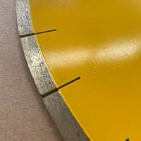 Disque de coupe pour marbre Kala Jaune/Noir/Blanc – Sans éclats, longue durée de vie