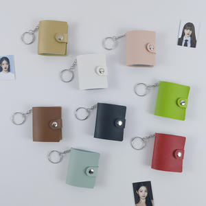 Mini 2 pouces de haut en cuir PU Album <span class=keywords><strong>Photo</strong></span> porte-clés <span class=keywords><strong>livre</strong></span> de rangement en plastique pour <span class=keywords><strong>Couple</strong></span> étudiant autocollant ventilateur Collection impression personnalisée - Product Image 1