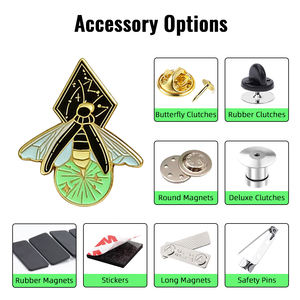 Broches Luminosos Personalizados con Diseño de Mariposa de Fuego y Garra de Bruja, Visibles en la Noche, Brillan en la Oscuridad, para Decoración de Ropa y Bolsos, Sin Pedido Mínimo - Product Image 2