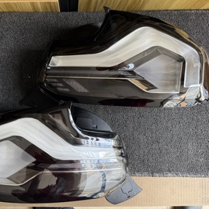 Luz Trasera Transparente Personalizada de Lujo, Versión Asiática, Amarilla, Estilo Venom, para M2 M2CS G87 - Product Image 6