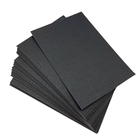 300gsm Carte noire C2S Papier noir haute rigidité pour impression offset pour emballage cadeau