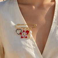 Bros Berbentuk Bunga Hati dengan Daun Semanggi Empat, Enamel, Gaya Pastoral, Kasual, Pin Multifungsi
